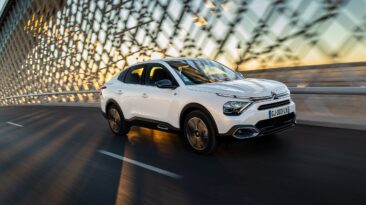 ë-C4 X 100% Elétrico, a nova aposta da Citroën