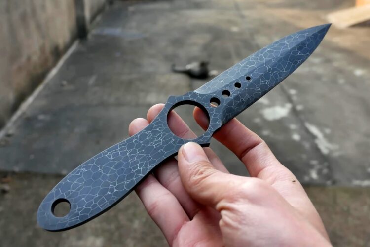 Esta Faca De Esqueleto Nebulosa Damasco Feita à Mão Parece Ter Sido Forjada Pelo Próprio Zeus