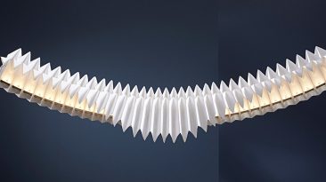 A luminária inspirada em origami de aparência sobrenatural parece suspensa no ar