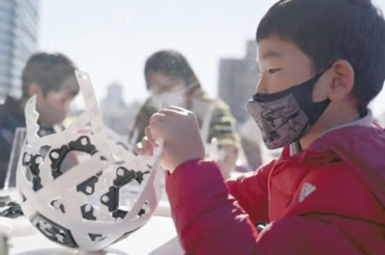 Nendo House My Football Kit é Uma Bola Sem Ar Que Você Pode Montar